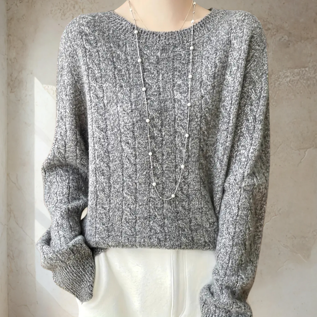 Betty | Elegant Knitted jumper and Absolute Comfort