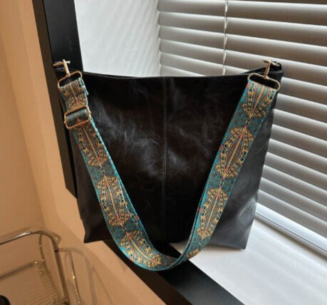 Ruina - Stylish Shoulder Bag for Every Occasion