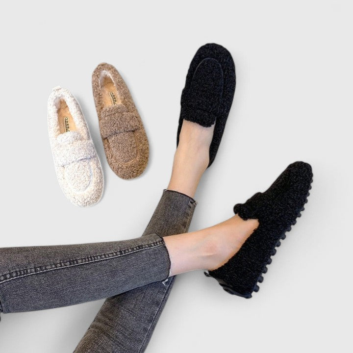 Solenne | Warm Loafers with Elegant Design