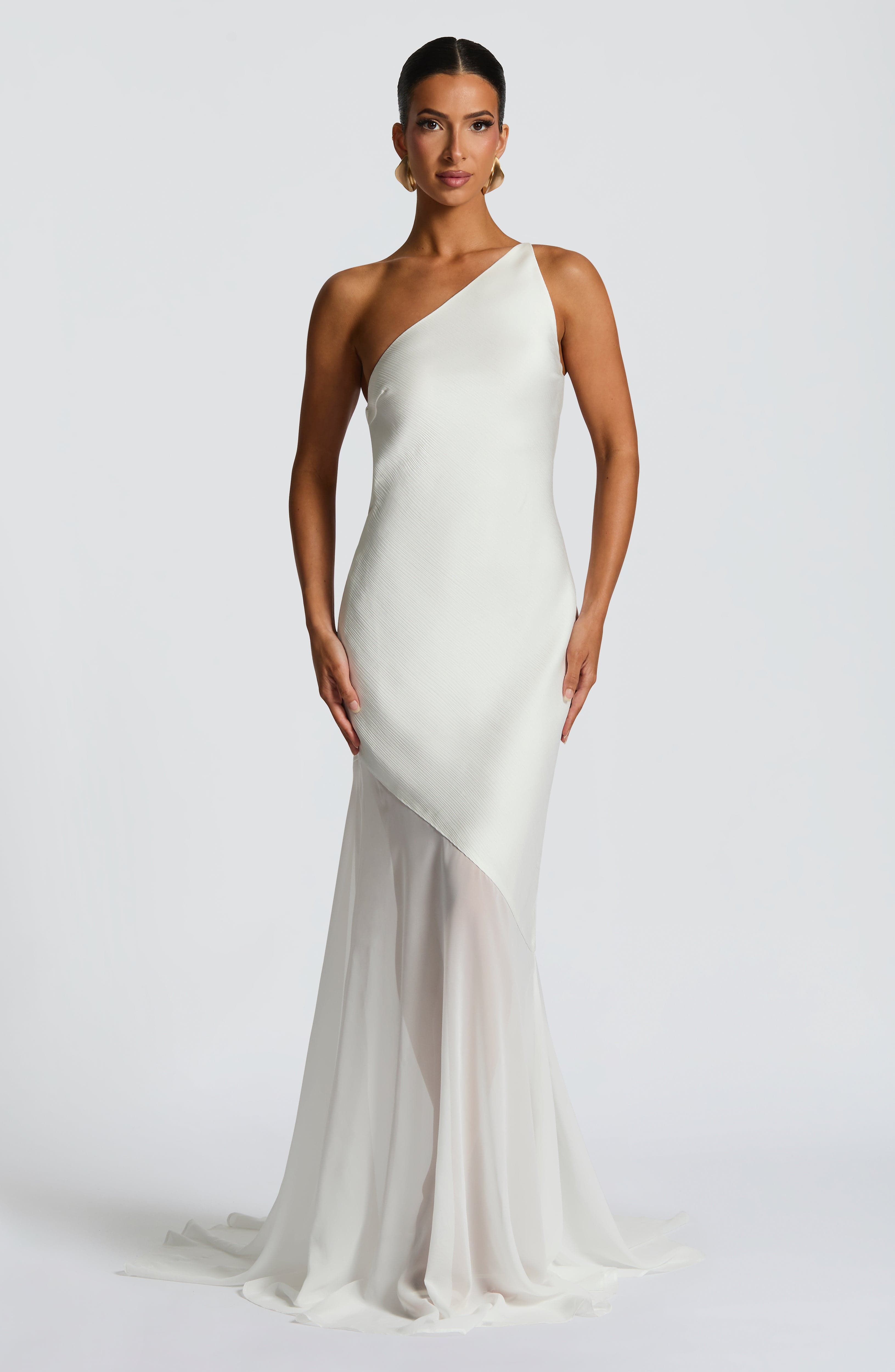 Carmen -  One-Shoulder Mesh Gown
