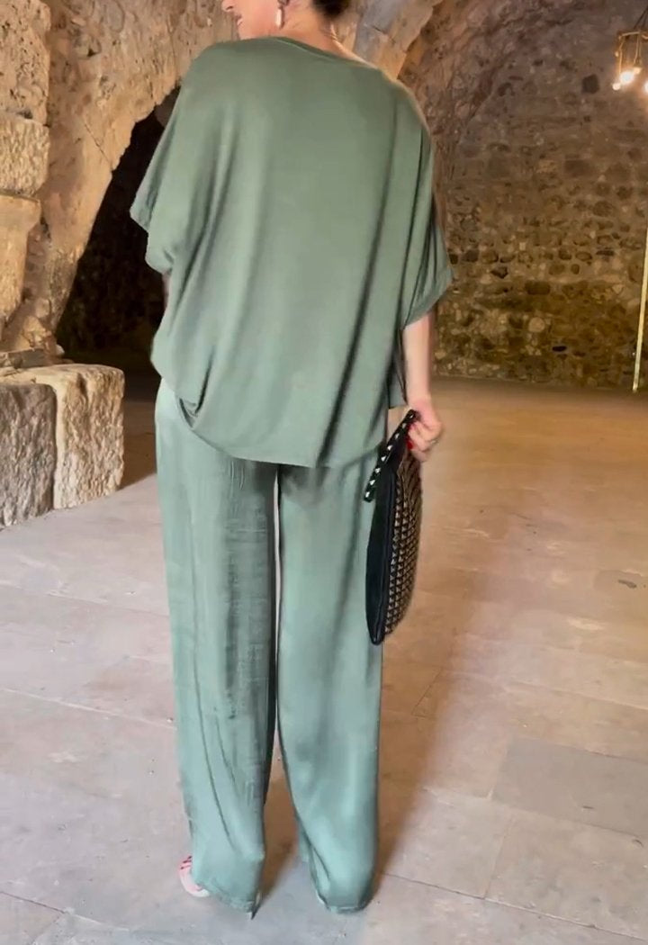 Elena | Casual two-piece set with a round neckline